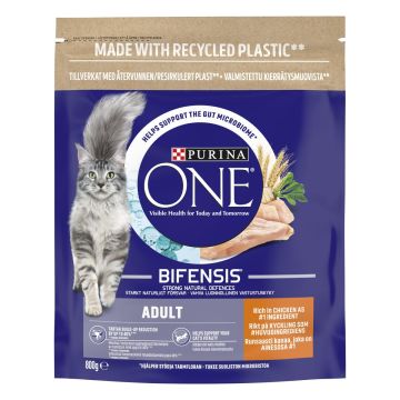 PURINA ONE KISSAN TÄYSRAVINTO ADULT RUNSAASTI KANAA & TÄYSJYVÄV 8